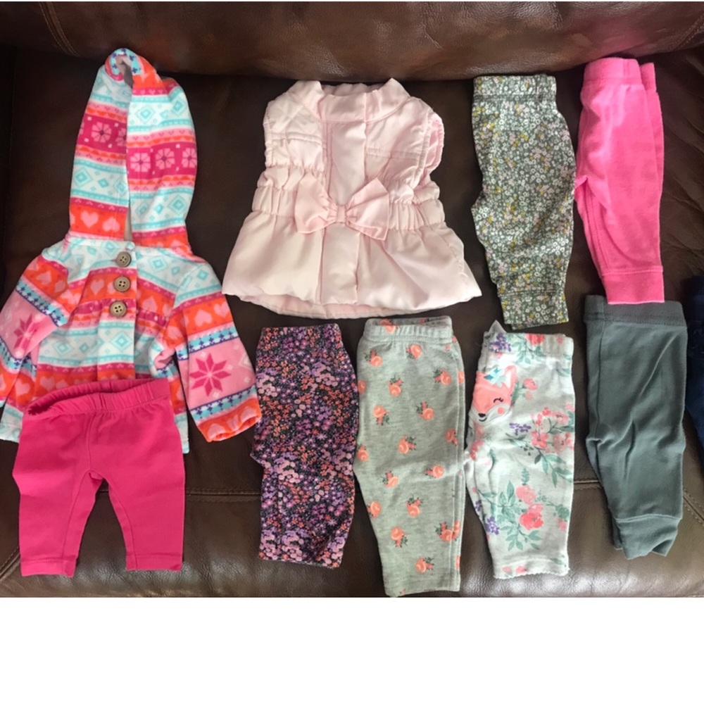 Lot of Baby Girl (0-3 month) Clothes